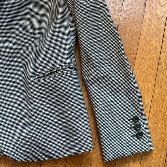 GUCCI Women’s Wool Blend Suit — Size 42